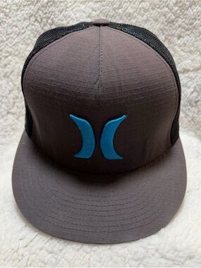 Hurley Cap Men's Gray & Black Mesh Hawaiian Print Underneath Snapback Adjustable